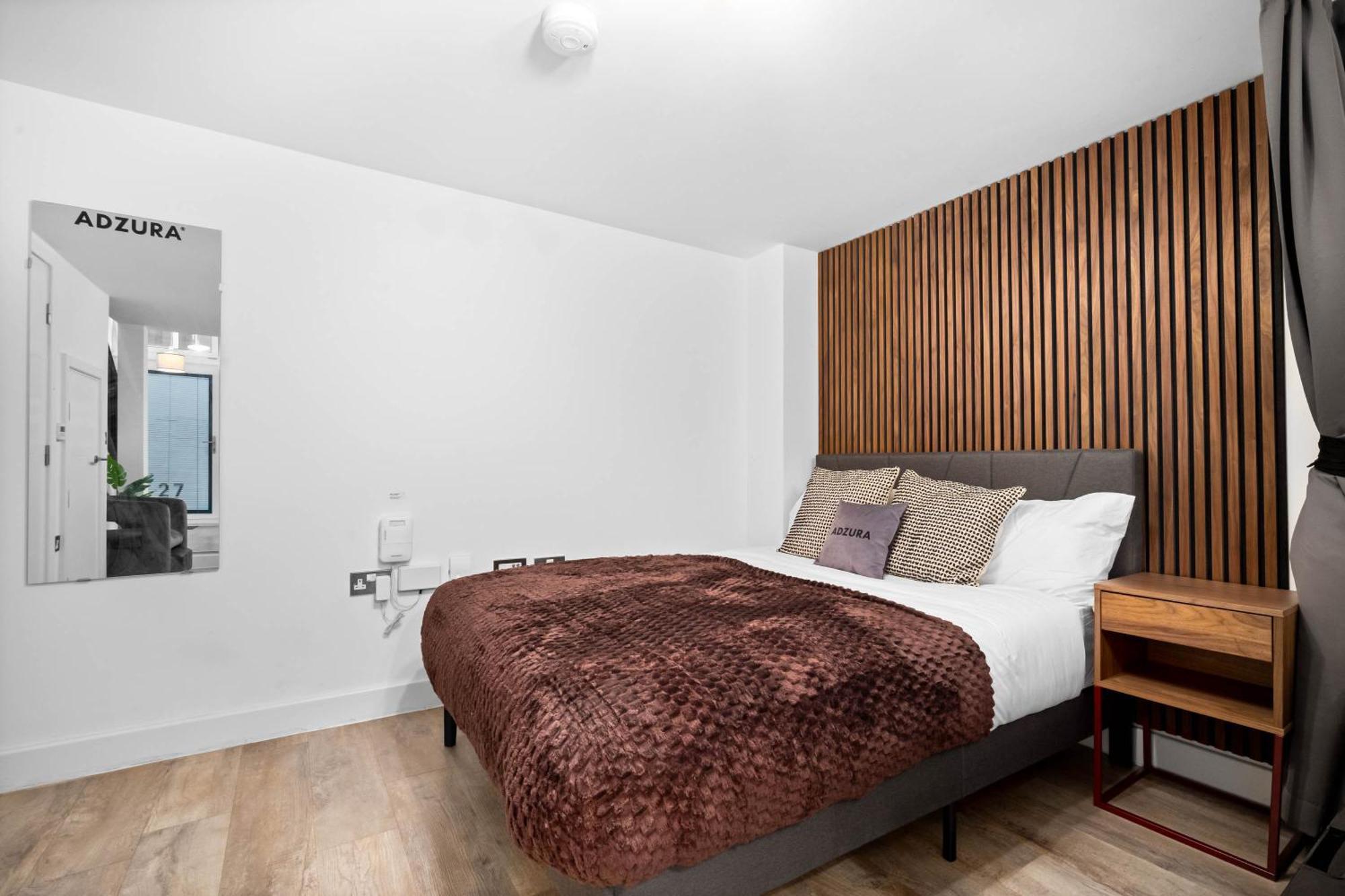 Luxurious 2 Bed City Centre Apt With Extra Sofa Bed - 2 Floors - Ps4 & Hd Smart Tv * Birmingham