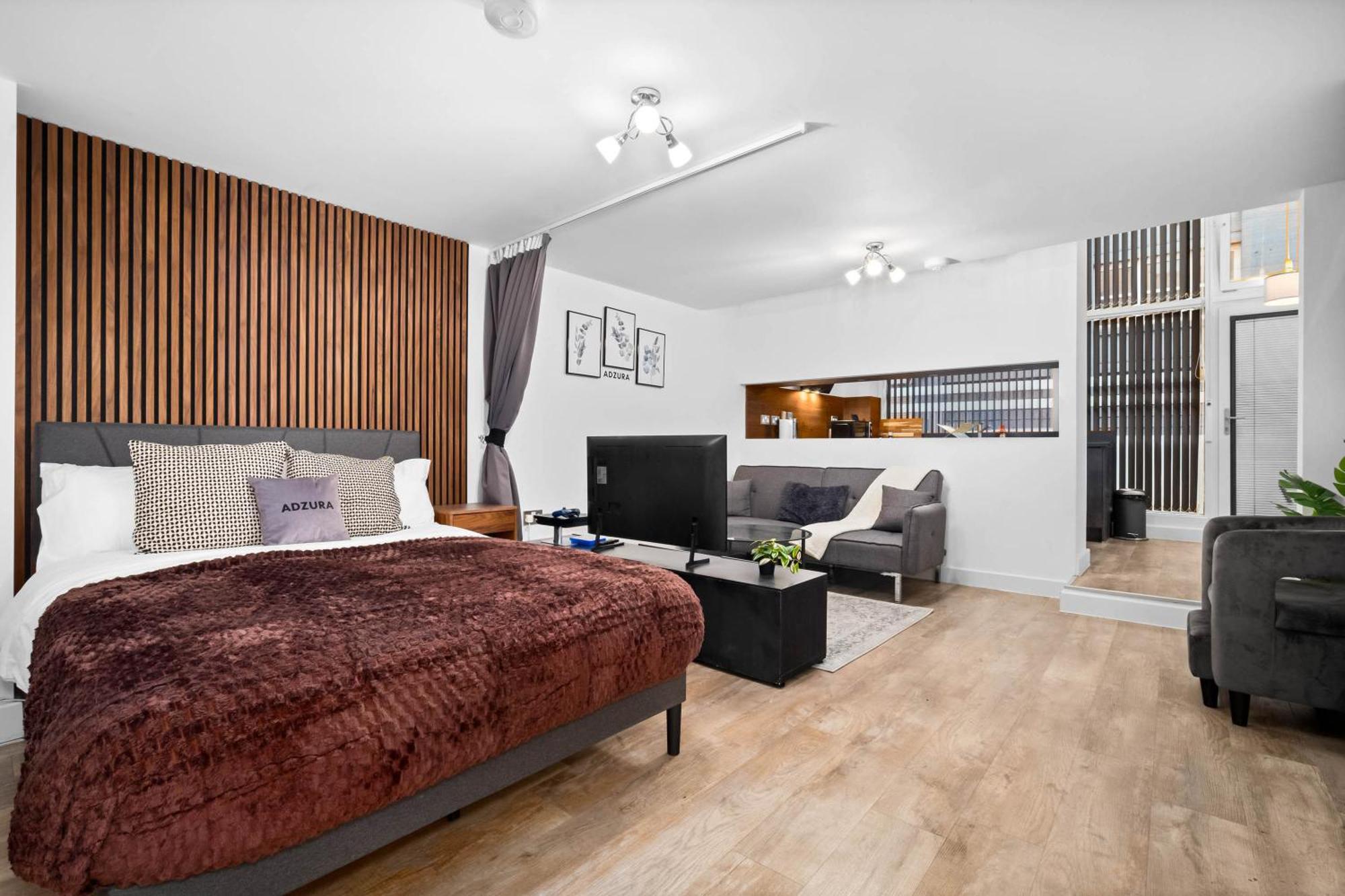Luxurious 2 Bed City Centre Apt With Extra Sofa Bed - 2 Floors - Ps4 & Hd Smart Tv *