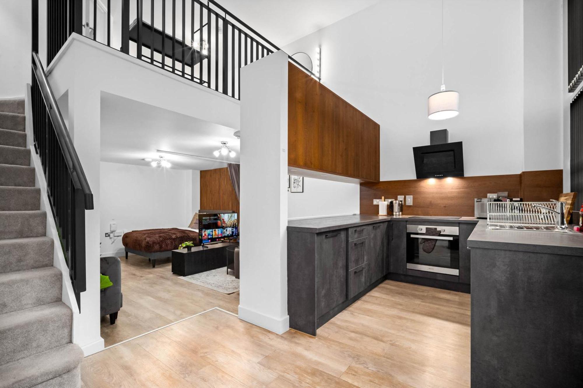Apartment Luxurious 2 Bed City Centre Apt With Extra Sofa Bed - 2 Floors - Ps4 & Hd Smart Tv *