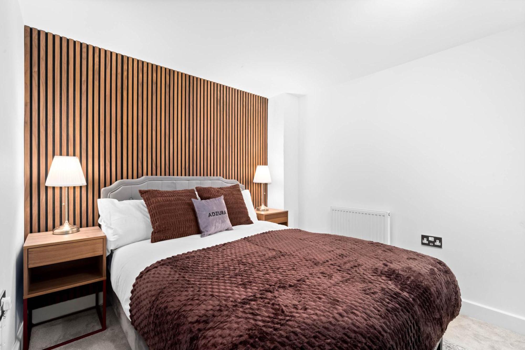 Luxurious 2 Bed City Centre Apt With Extra Sofa Bed - 2 Floors - Ps4 & Hd Smart Tv *