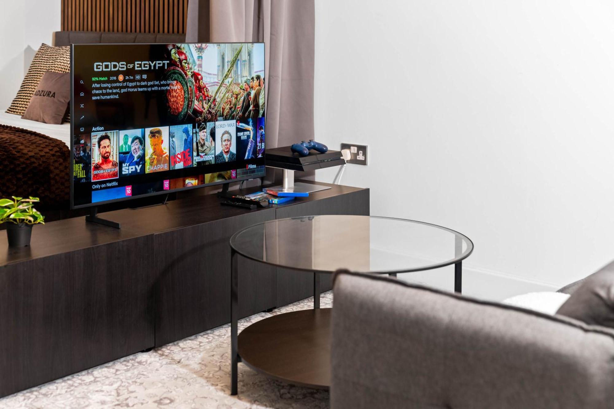 Luxurious 2 Bed City Centre Apt With Extra Sofa Bed - 2 Floors - Ps4 & Hd Smart Tv Apartment Birmingham
